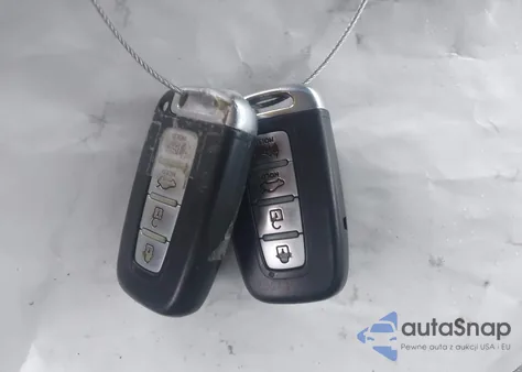 2012 Hyundai Sonata Hybrid z USA, uszkodzony, nr VIN KMHEC4A46CA033231